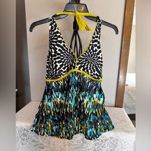 Liz Lange Multi-colored Maternity Swimsuit Top - 10